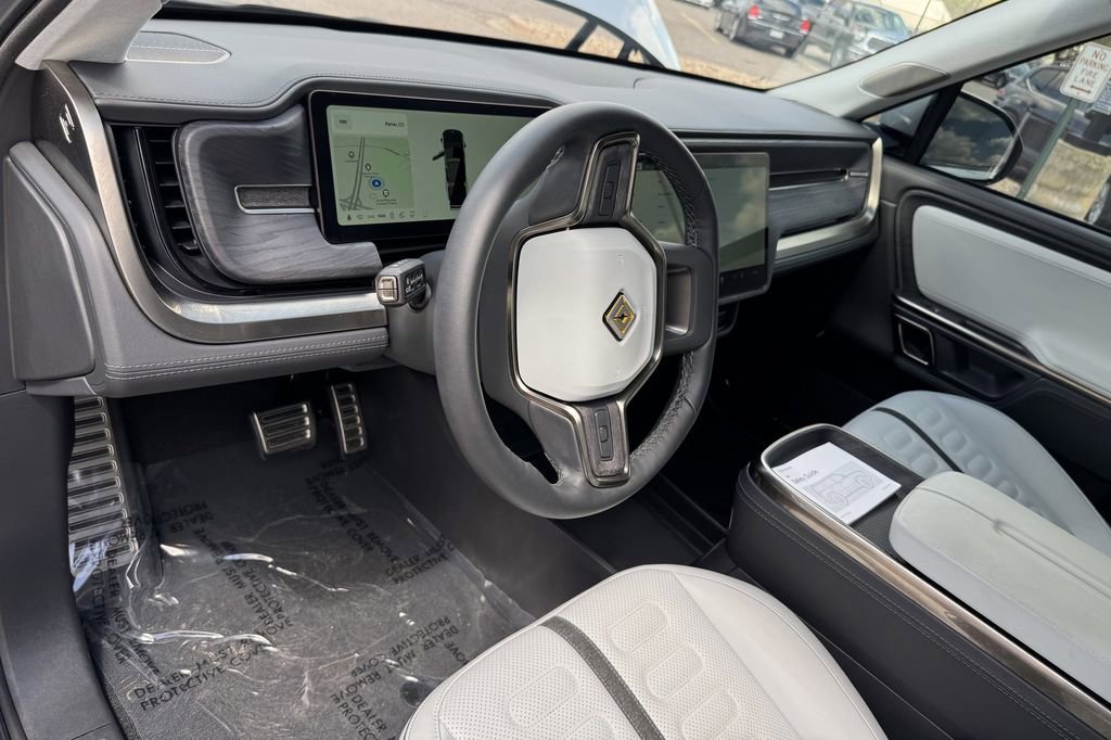 Used 2024 Rivian R1S Adventure AWD/4WD image 23