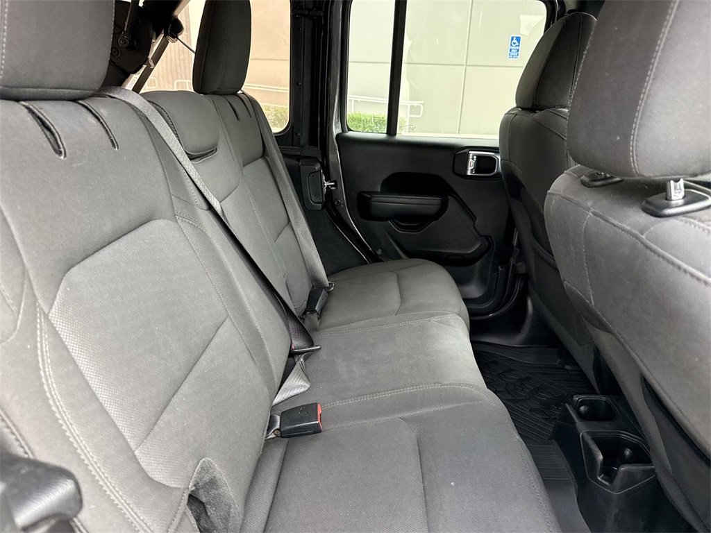 Used 2022 Jeep Wrangler Unlimited Sport image 24