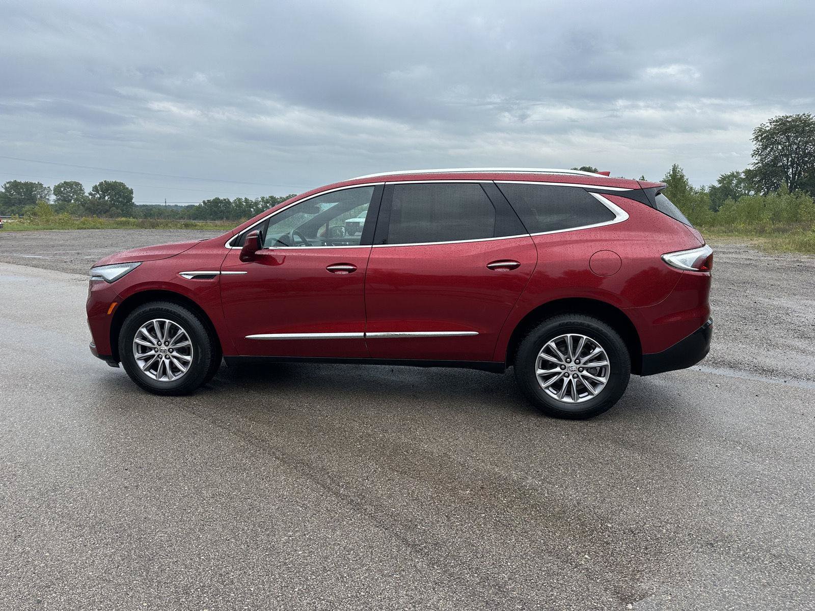 Used 2023 Buick Enclave Essence w/ Trailering Package, 5000 lbs. FWD image 8