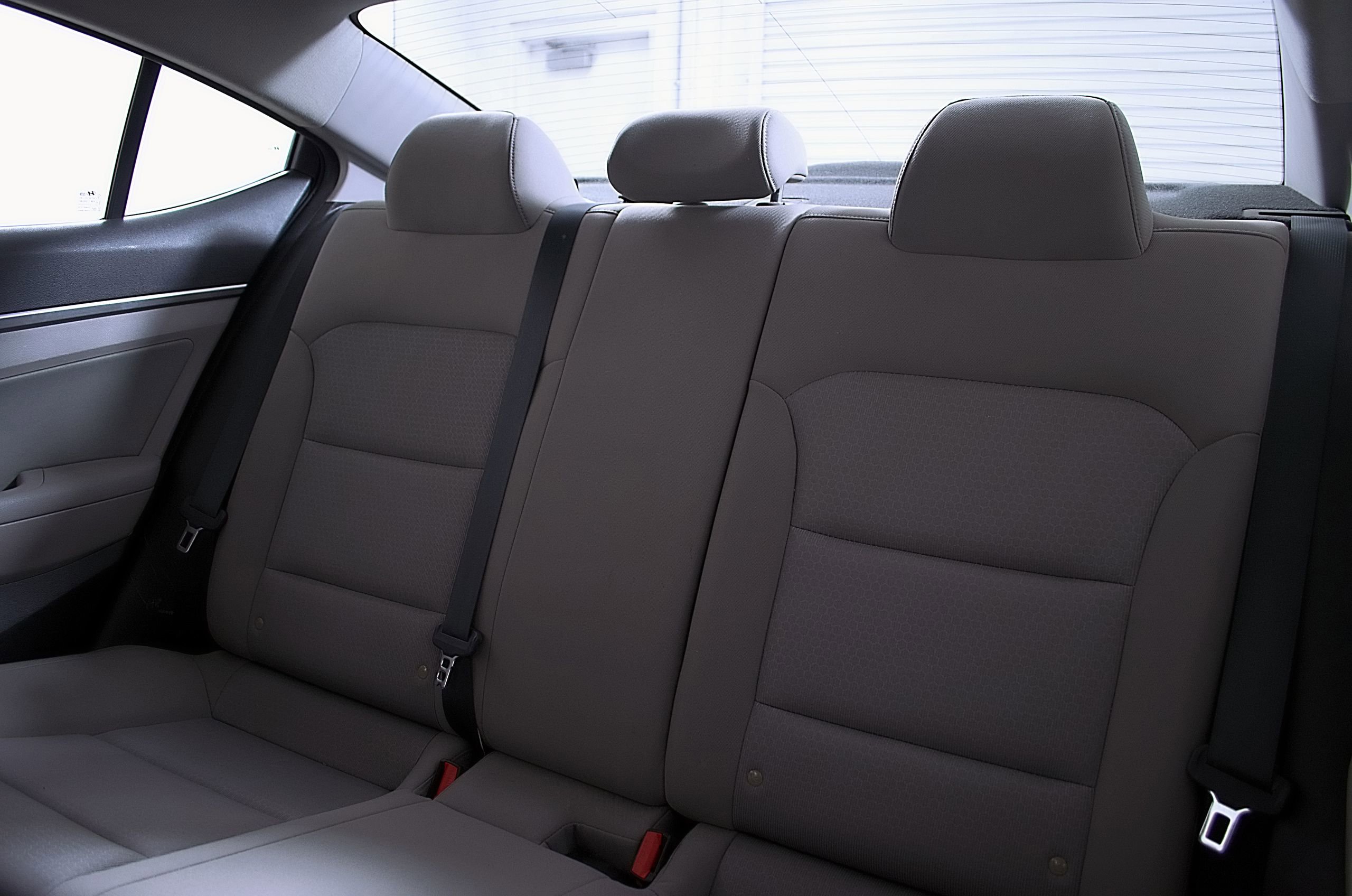 Used 2018 Hyundai Elantra Value Edition FWD image 19
