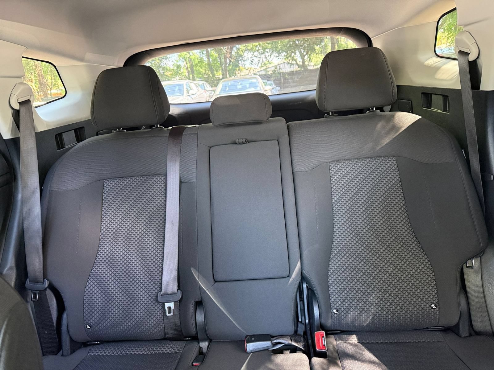 Used 2025 Kia Sportage LX FWD image 36