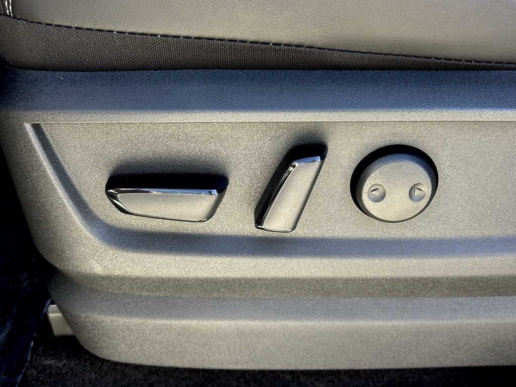 New 2026 INFINITI QX80 Pure image 9