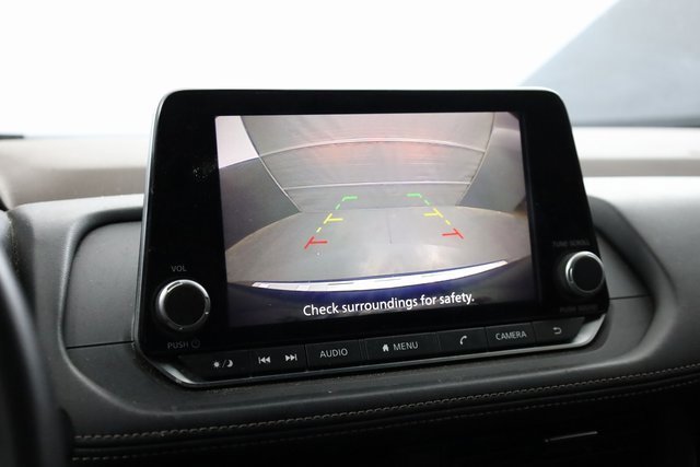 Used 2023 Nissan Rogue SV image 17