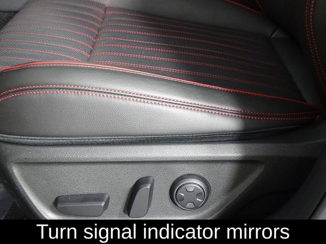 Used 2024 Genesis G70 2.5T w/ Sport Prestige Package image 23