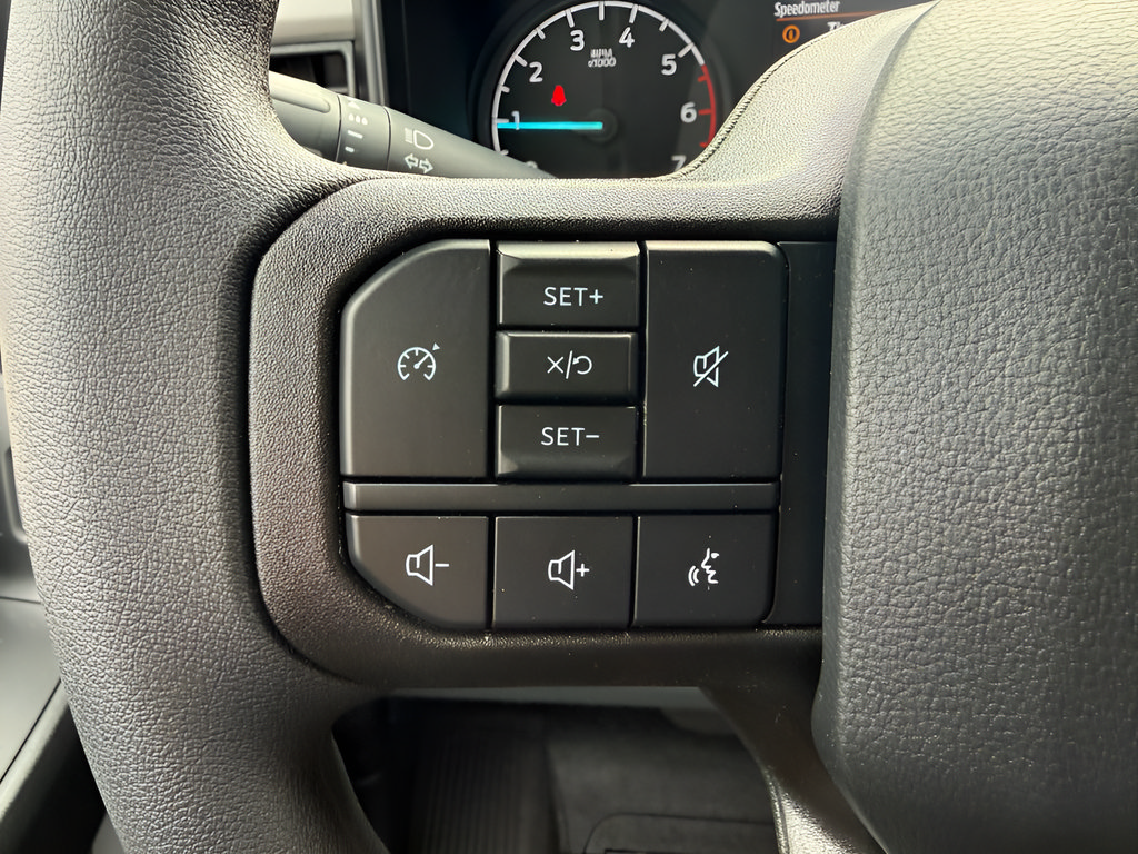 New 2026 Ford F350 XL w/ FX4 Off-Road Package AWD/4WD image 11