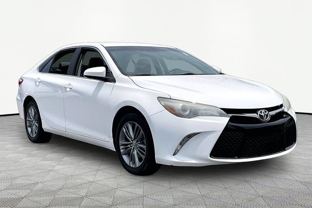 Used 2016 Toyota Camry SE FWD image 1