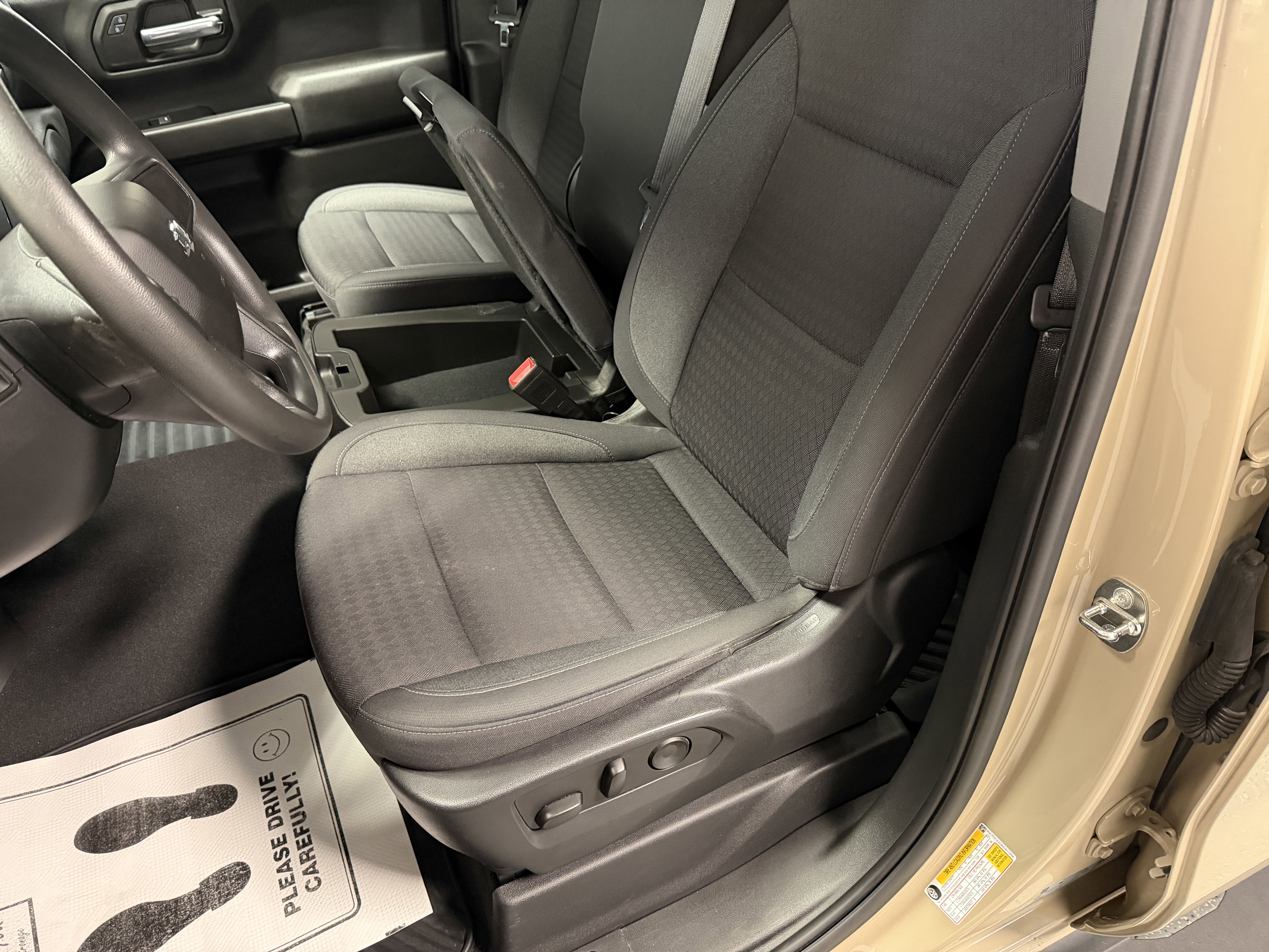 Used 2022 Chevrolet Silverado 1500 Custom Trail Boss image 17