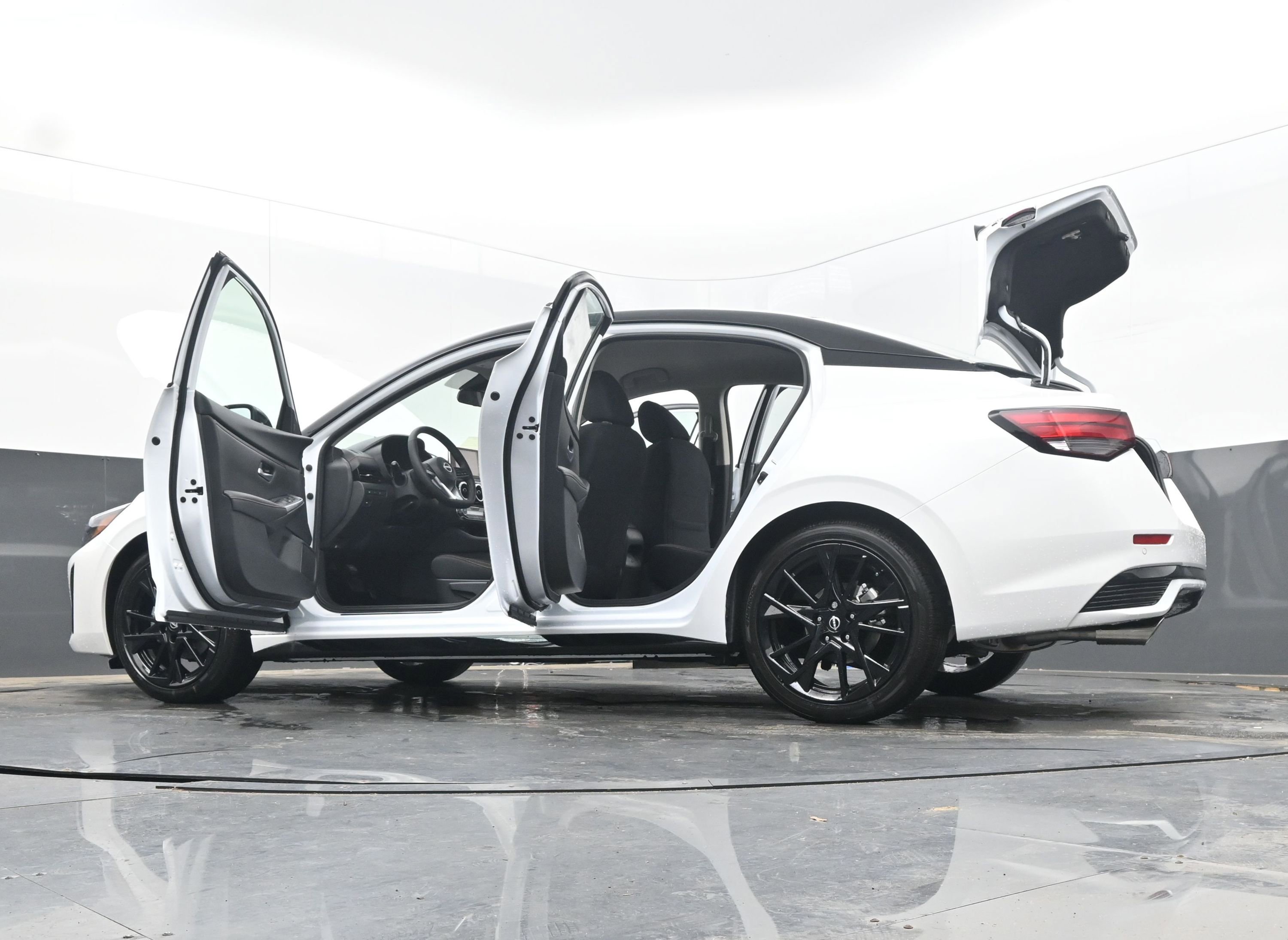 New 2025 Nissan Sentra SR w/ Midnight Edition image 42