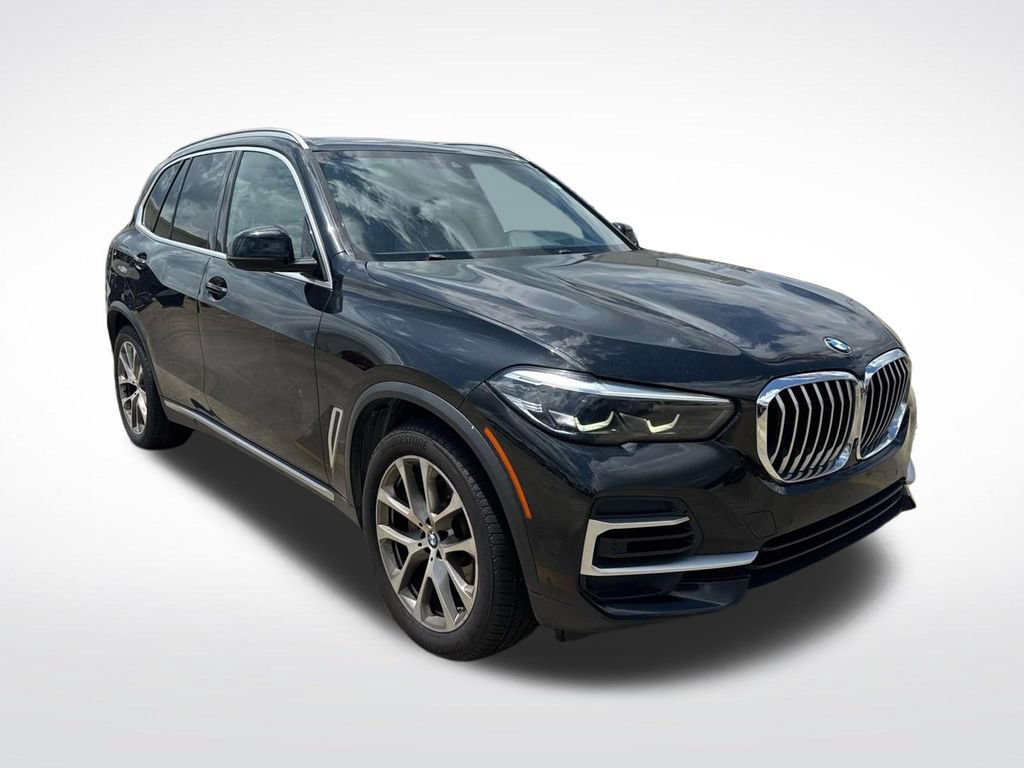 Used 2022 BMW X5 sDrive40i w/ Premium Package RWD image 4