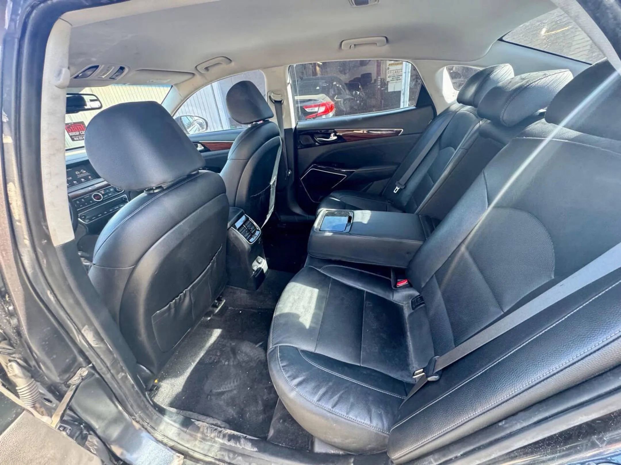 Used 2018 Kia Cadenza Premium image 24