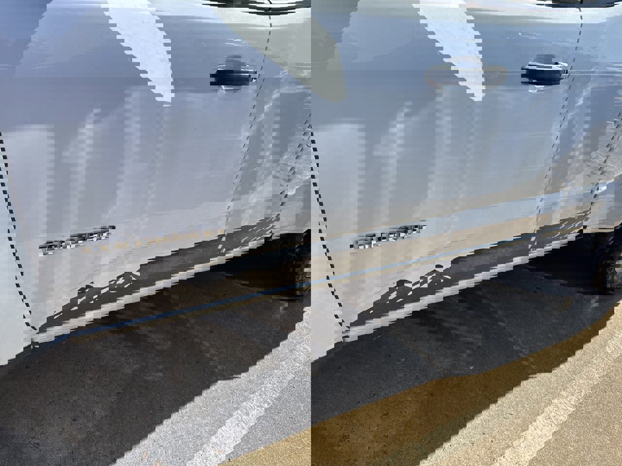 Used 2020 Chevrolet Colorado W/T w/ WT Convenience Package image 2