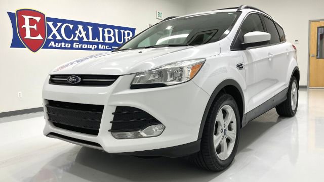Used 2016 Ford Escape SE w/ Equipment Group 201A AWD/4WD image 8