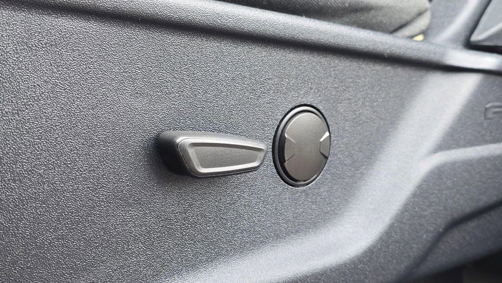 Used 2023 Ford F150 XLT w/ Equipment Group 301A Mid AWD/4WD image 25