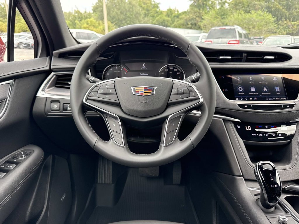 New 2026 Cadillac XT5 Luxury w/ LPO, Floor Liner Package FWD image 18