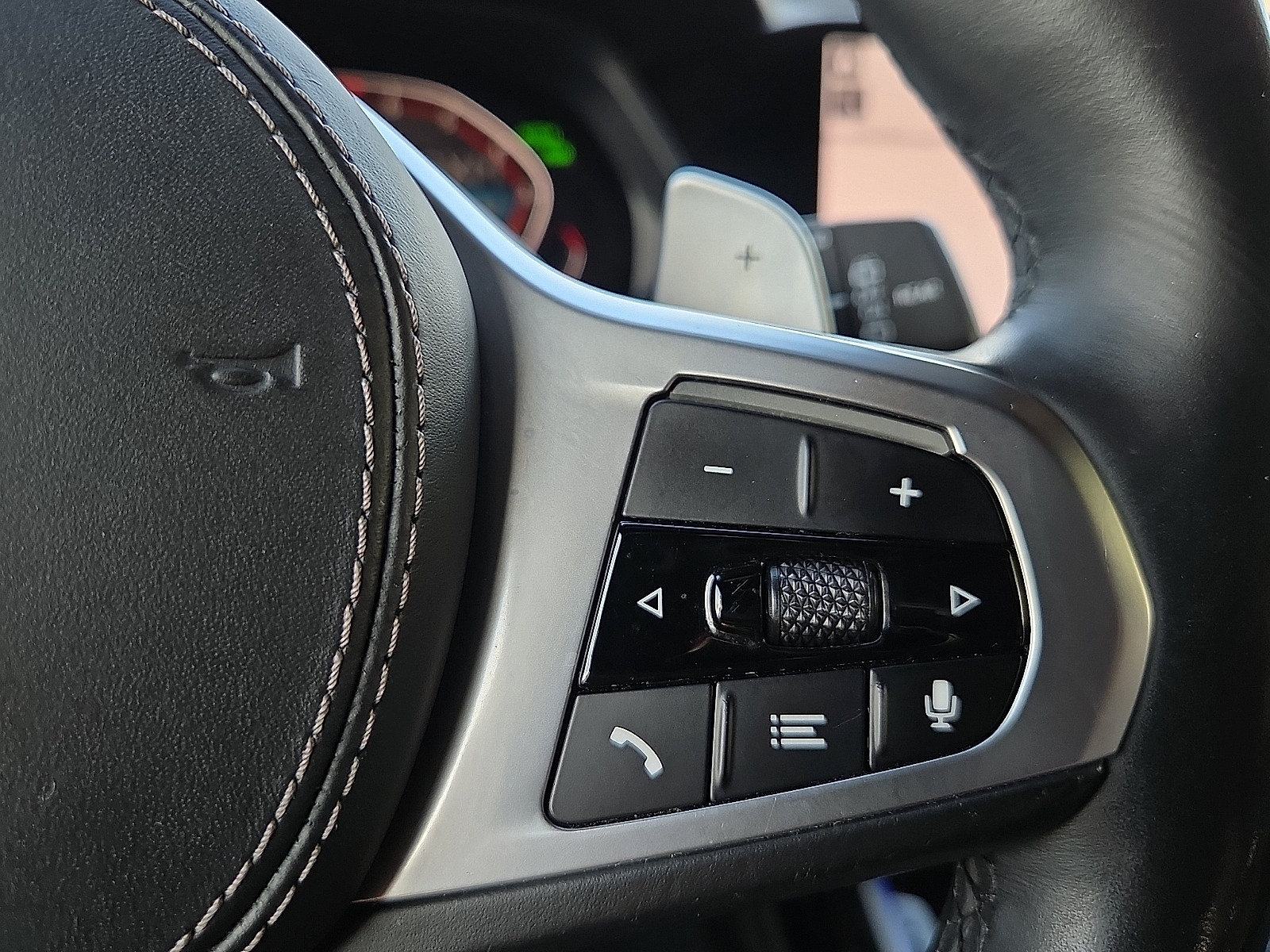 Used 2020 BMW X7 xDrive40i w/ M Sport Package AWD/4WD image 21