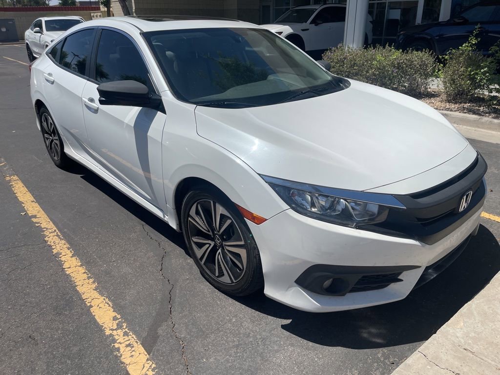 Used 2018 Honda Civic EX-T image 2