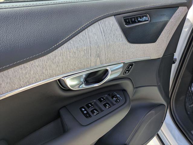 Used 2024 Volvo XC90 T8 Ultimate w/ Lounge Package image 11
