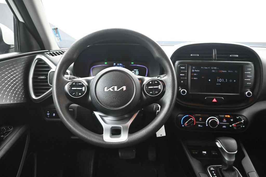 Used 2023 Kia Soul LX FWD image 27