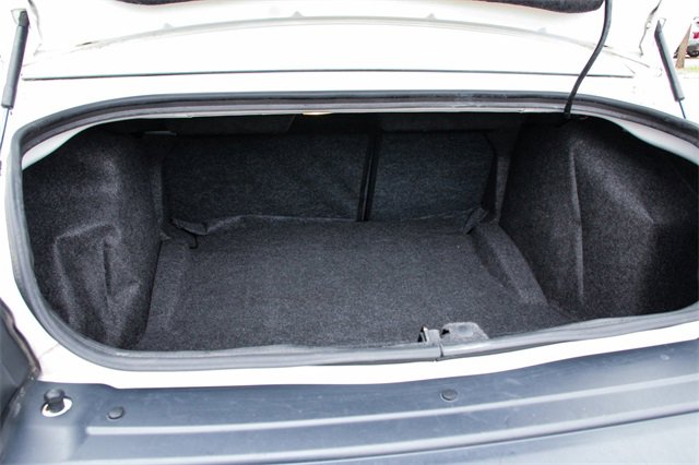 Used 2018 Dodge Challenger SXT image 32