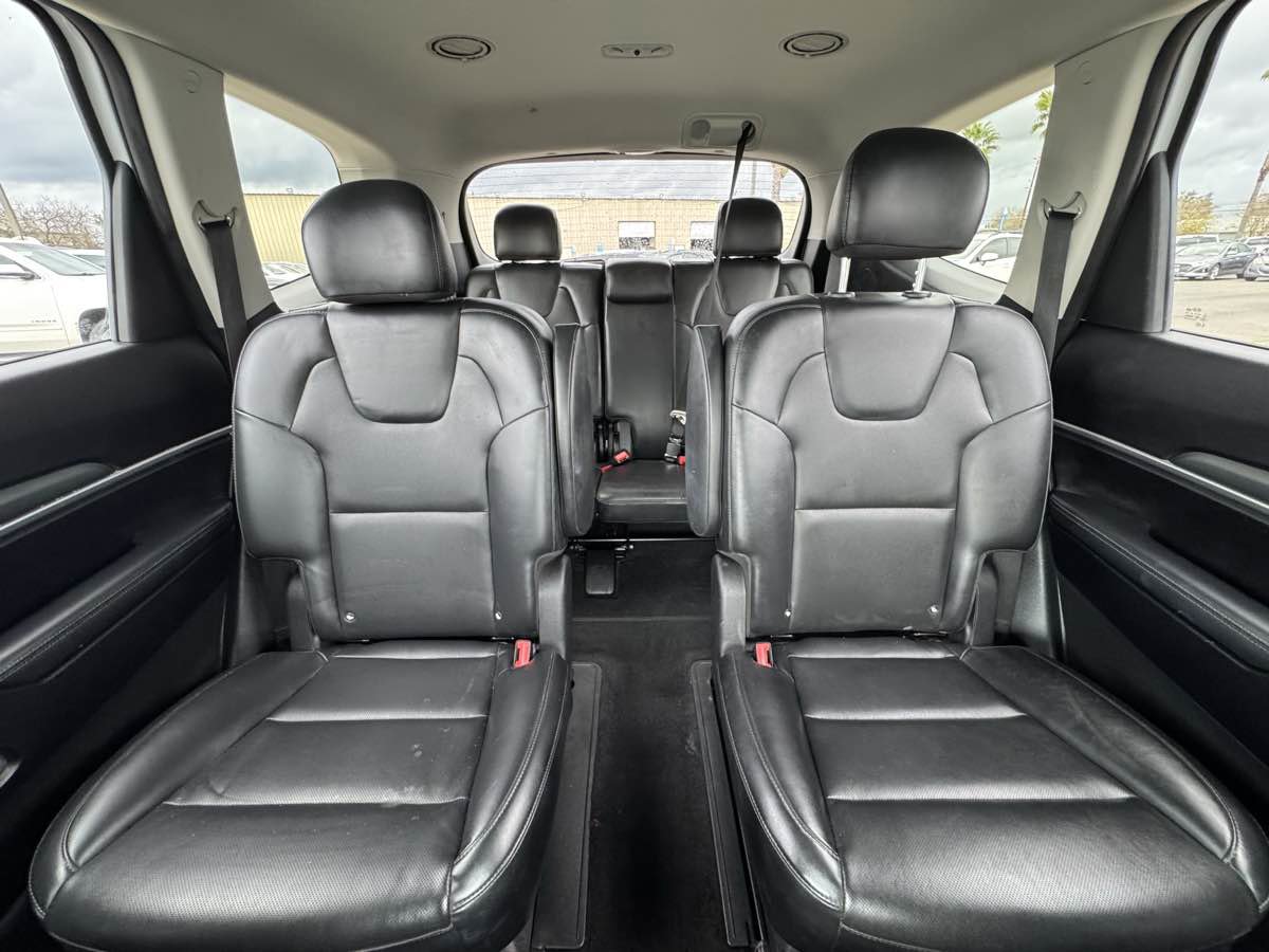 Used 2021 Kia Telluride S image 40