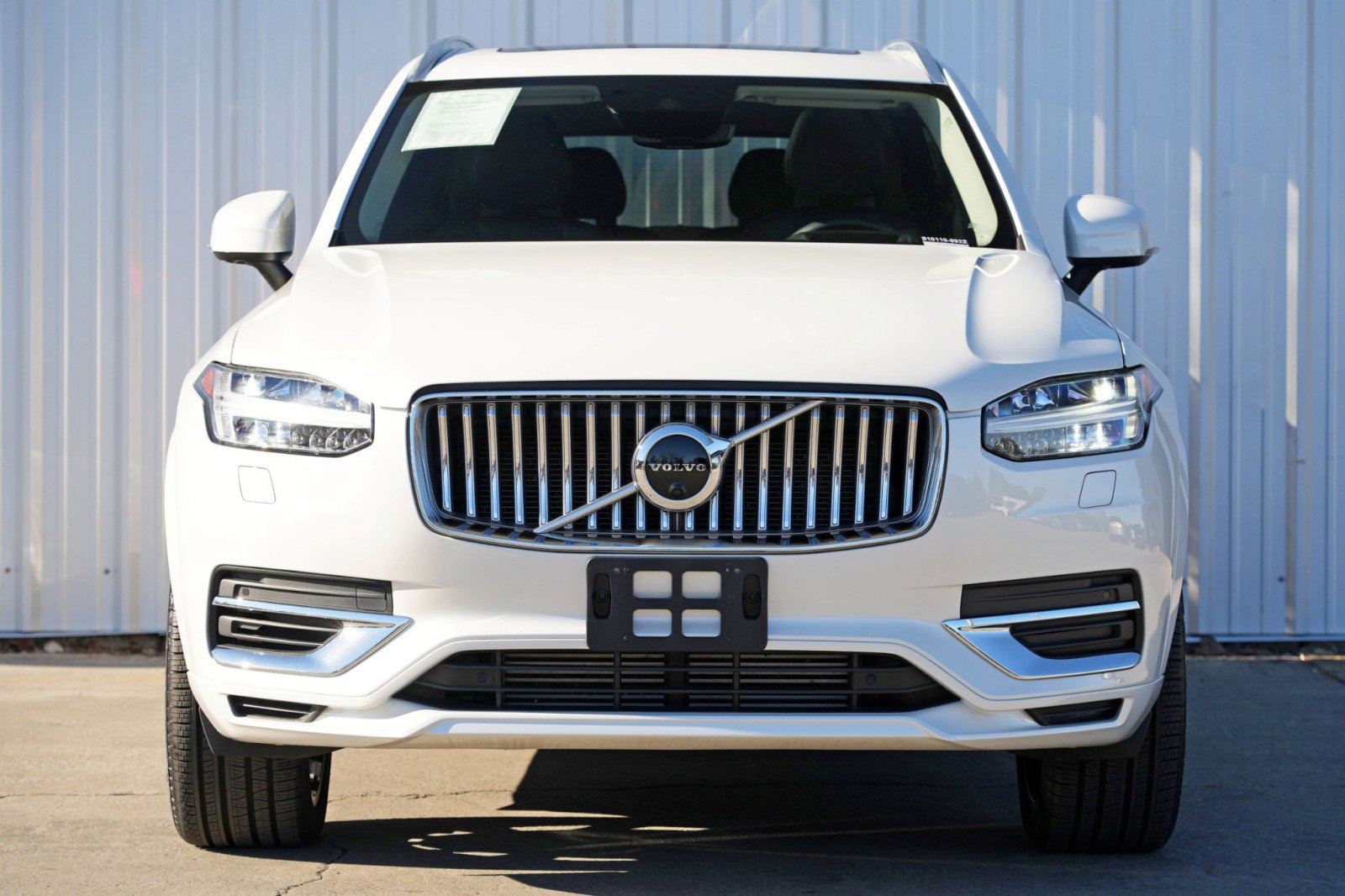 Used 2022 Volvo XC90 T8 Inscription Expression w/ Advanced Package AWD/4WD image 7