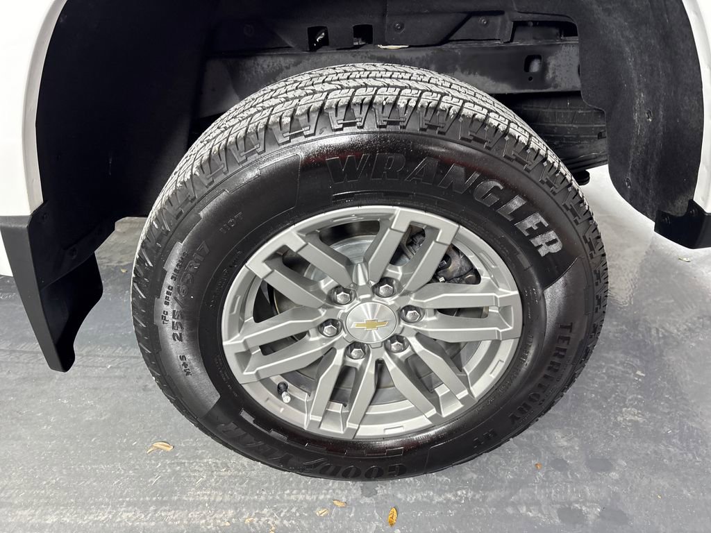 Used 2024 Chevrolet Colorado LT w/ LT Convenience Package image 30