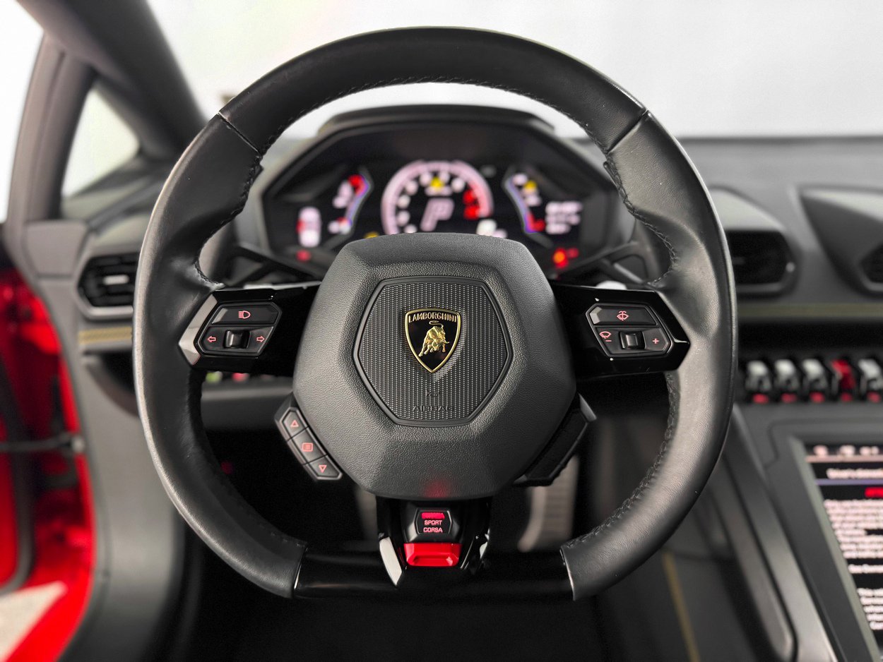 Used 2023 Lamborghini Huracan EVO image 9