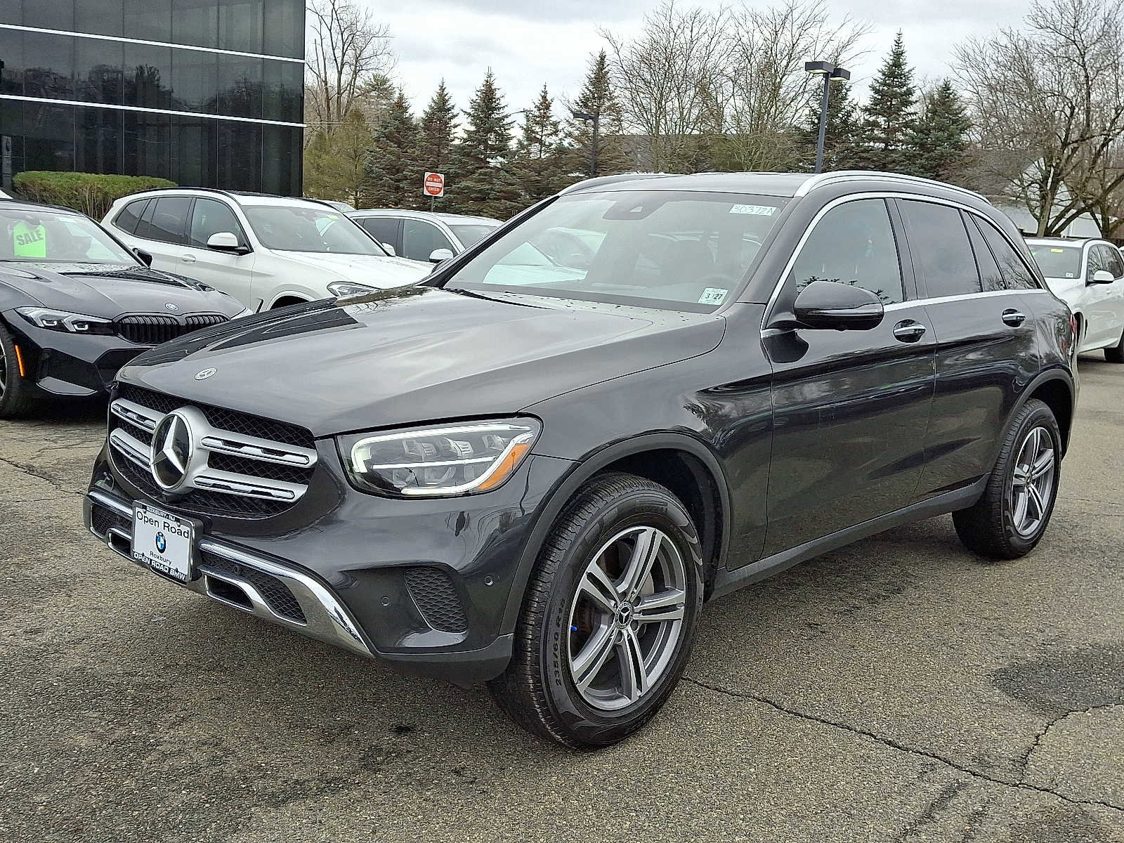 Used 2022 Mercedes-Benz GLC 300 4MATIC image 3