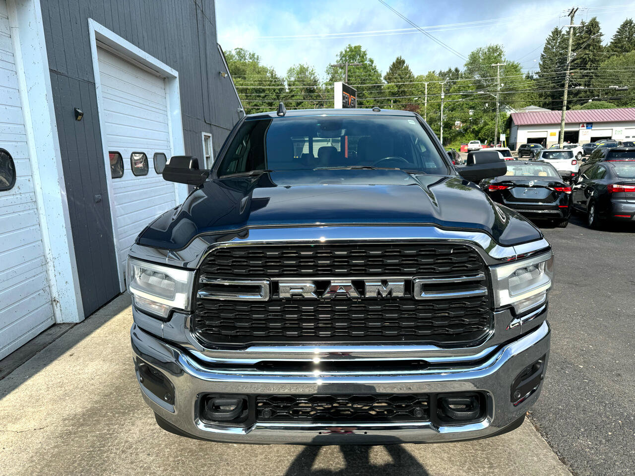 Used 2022 RAM 2500 Big Horn w/ Level C Equiment Group image 2