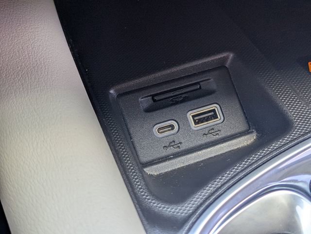 Used 2022 Buick Enclave Premium w/ Experience Buick Package image 22