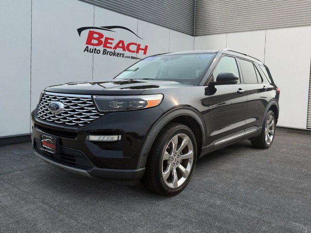 Used 2020 Ford Explorer Platinum w/ Premium Technology Package AWD/4WD image 3
