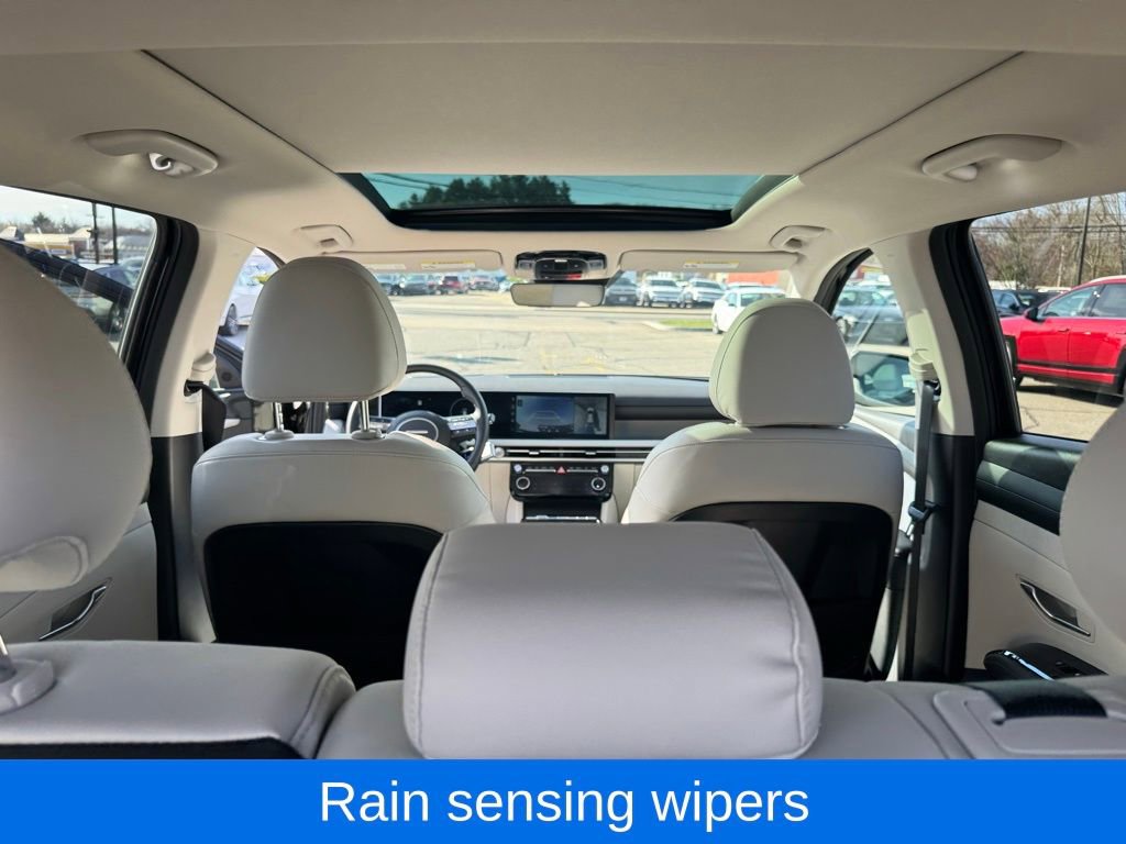 Used 2025 Hyundai Tucson Limited image 32