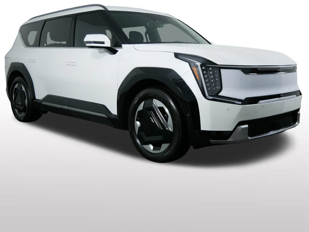 Used 2024 Kia EV9 Land AWD/4WD image 3