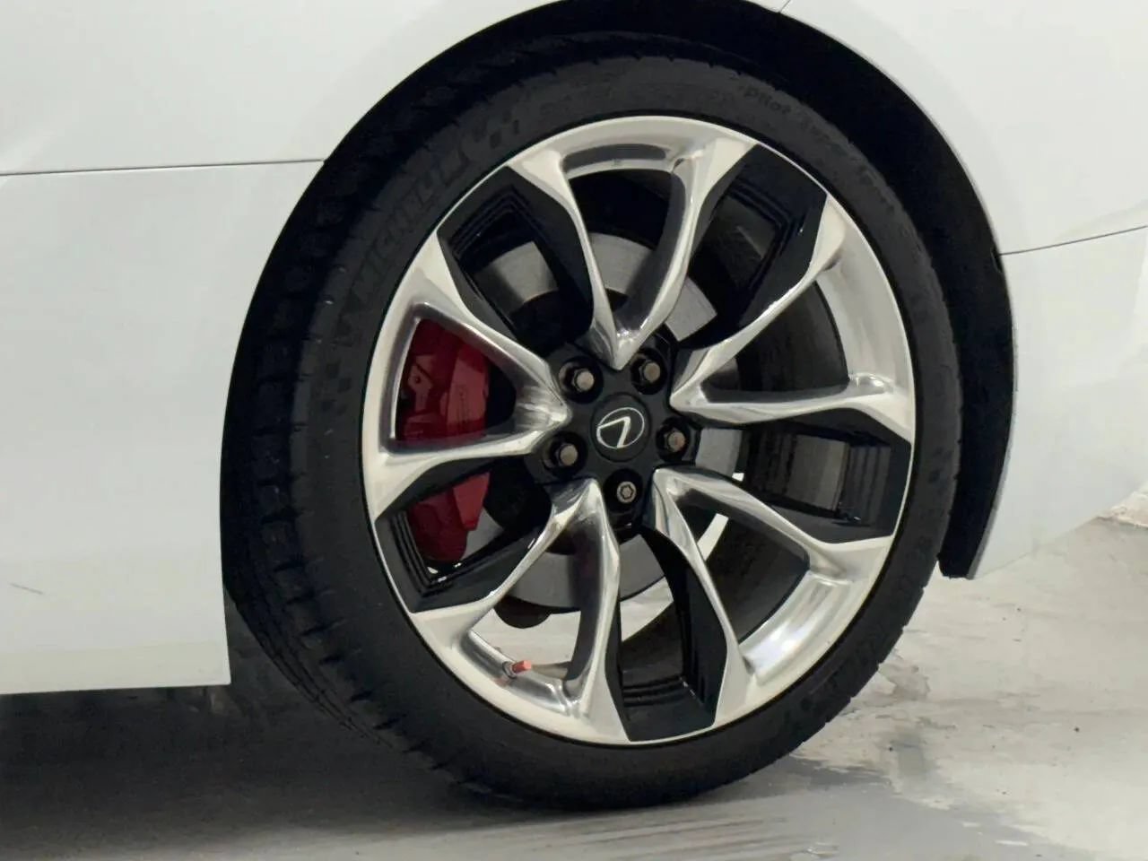 Used 2023 Lexus LC 500h w/ Dynamic Handling Package RWD image 38