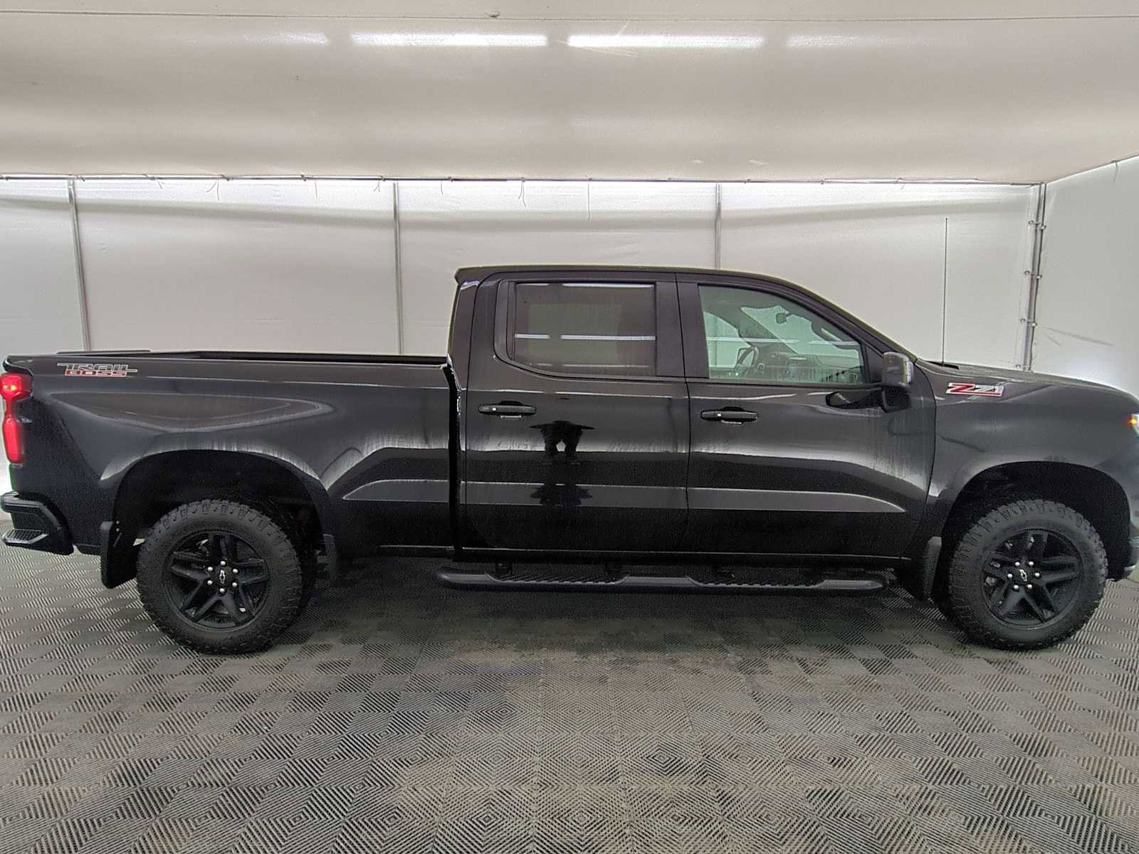 Used 2019 Chevrolet Silverado 1500 LT Trail Boss image 7