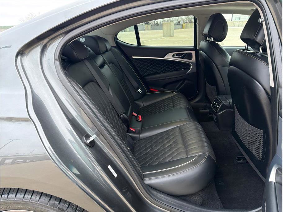 Used 2019 Genesis G70 2.0T Advanced w/ Prestige Package image 13