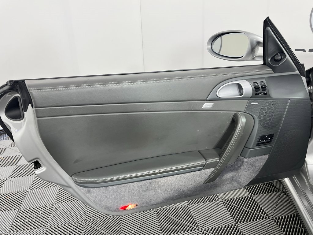 Used 2007 Porsche 911 Cabriolet image 28