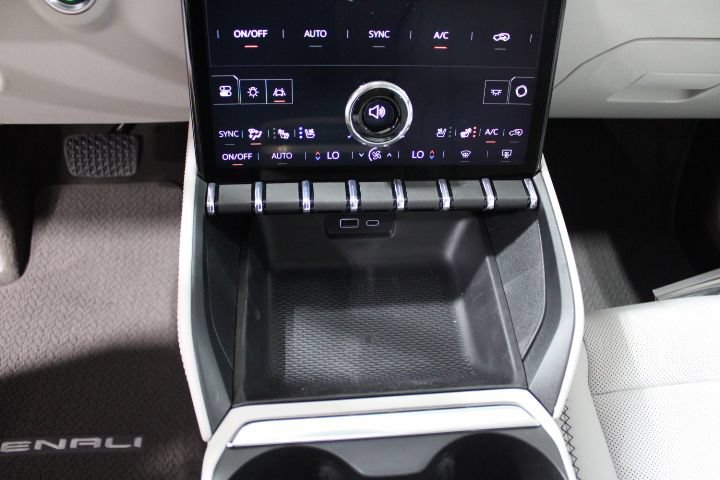 New 2026 GMC Terrain Denali AWD/4WD image 33