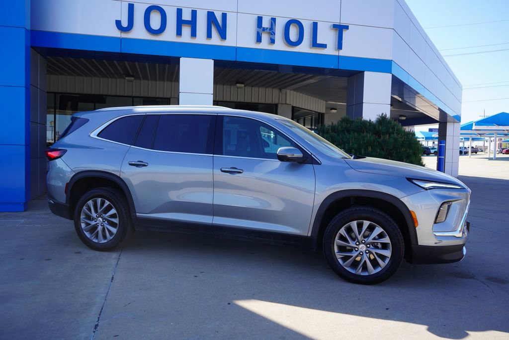 Used 2025 Buick Enclave Preferred AWD/4WD image 9
