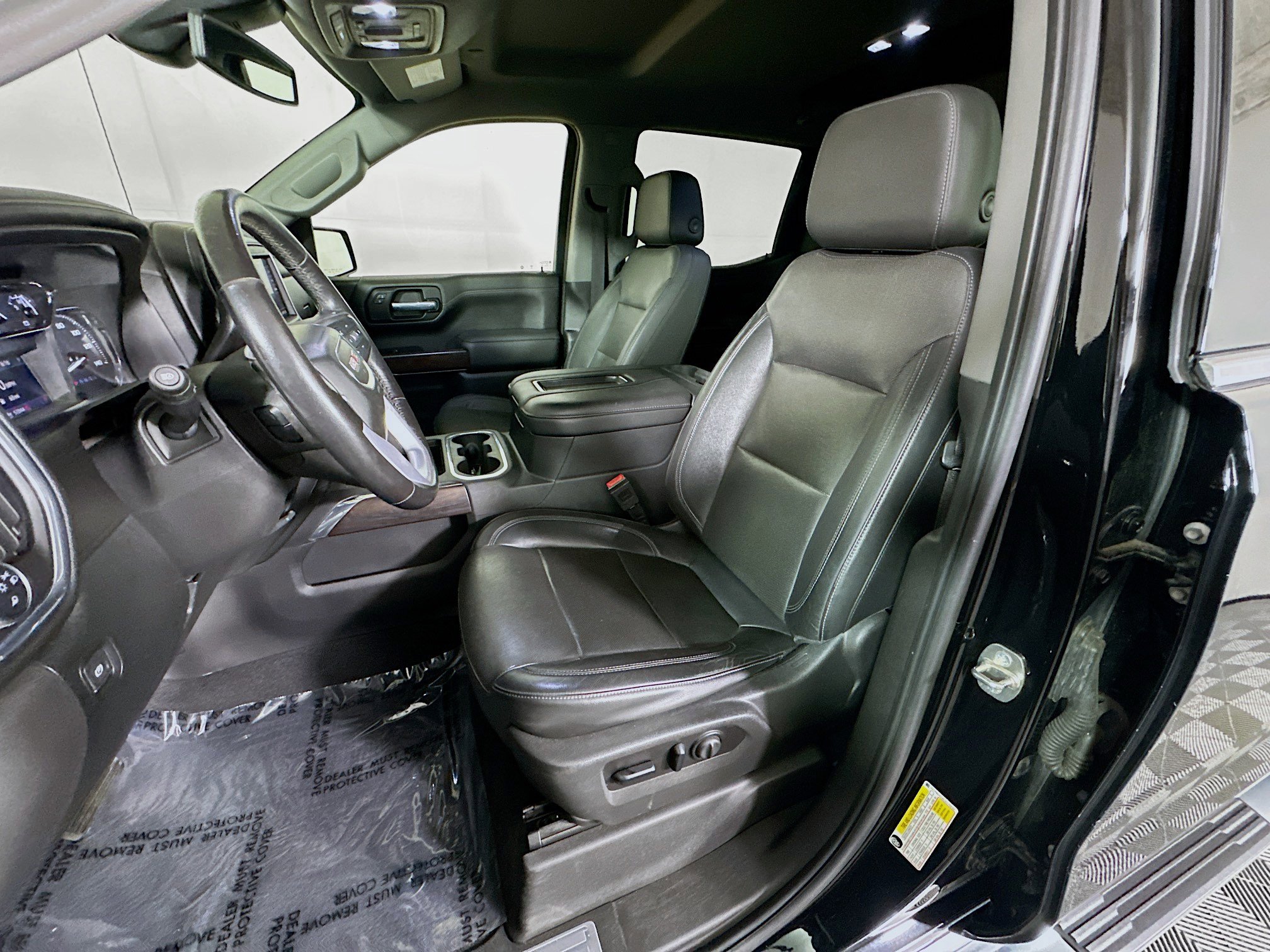 Used 2020 GMC Sierra 1500 SLT w/ SLT Premium Plus Package RWD image 11