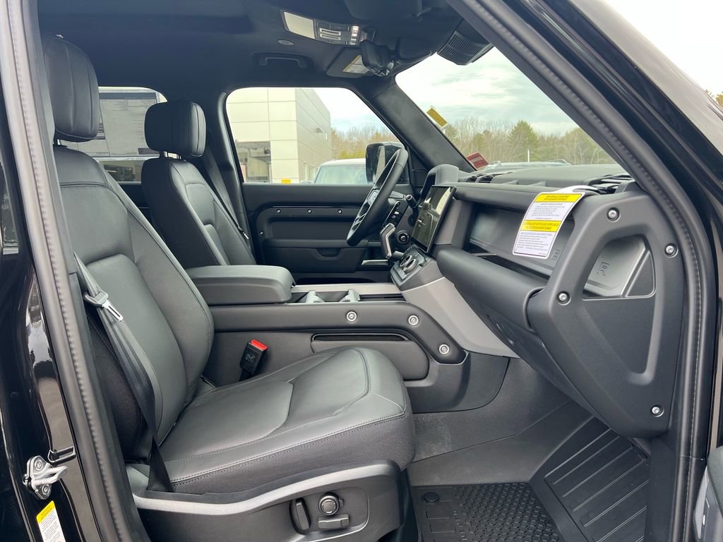 New 2026 Land Rover Defender 110 V8 AWD/4WD image 27