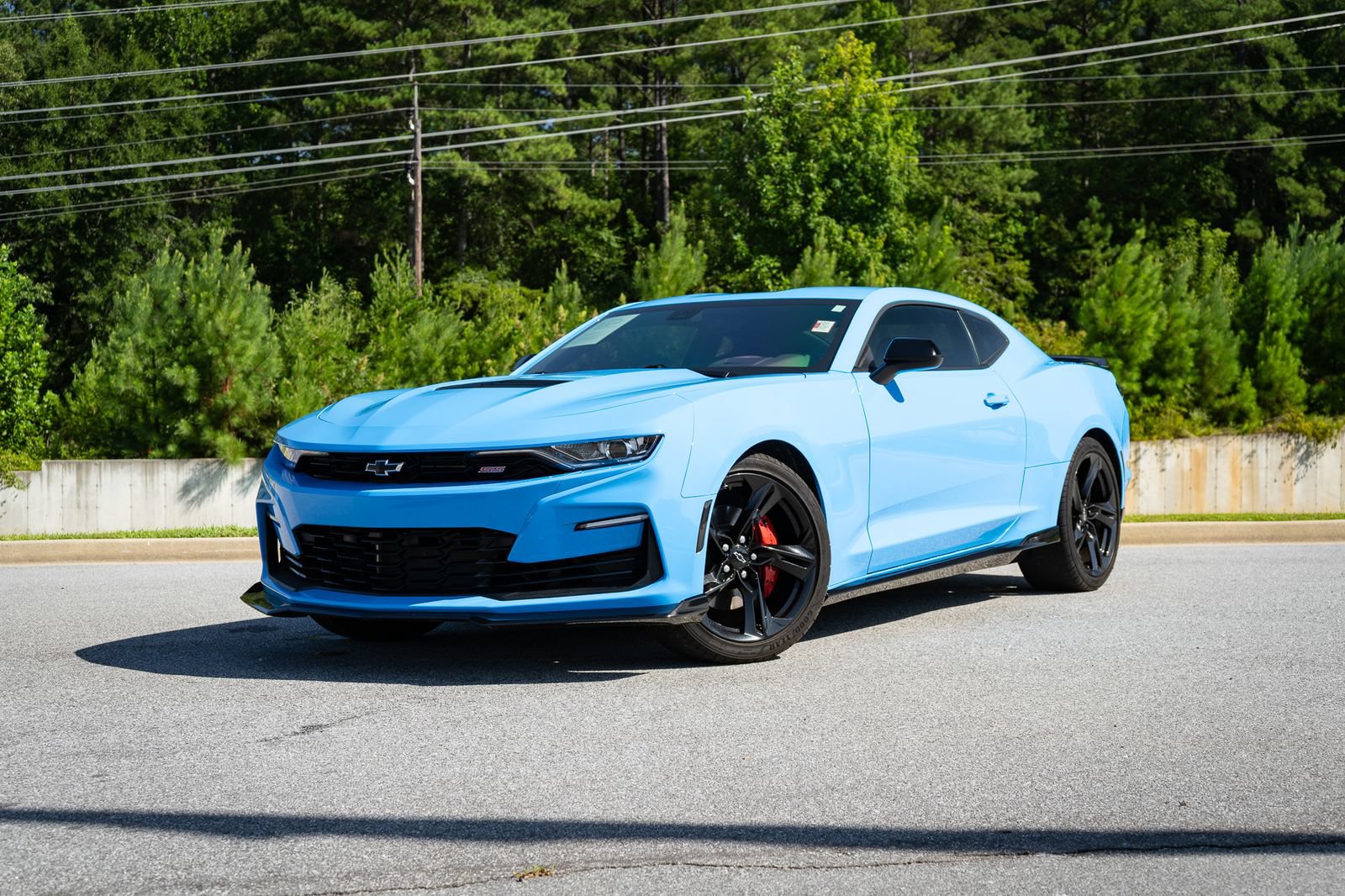 Used 2022 Chevrolet Camaro SS RWD image 2