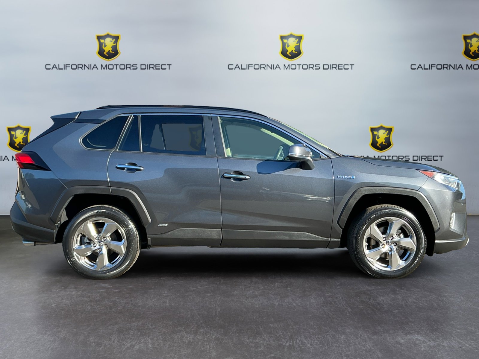 Used 2019 Toyota RAV4 Limited image 4