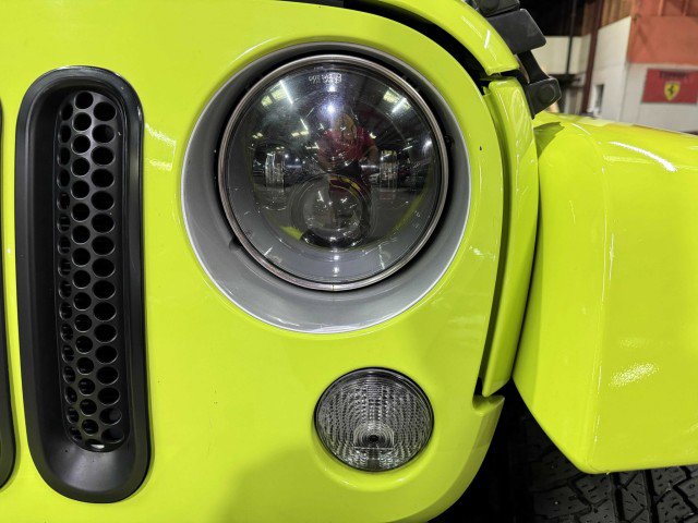 Used 2016 Jeep Wrangler Unlimited Sahara w/ Max Tow Package image 13