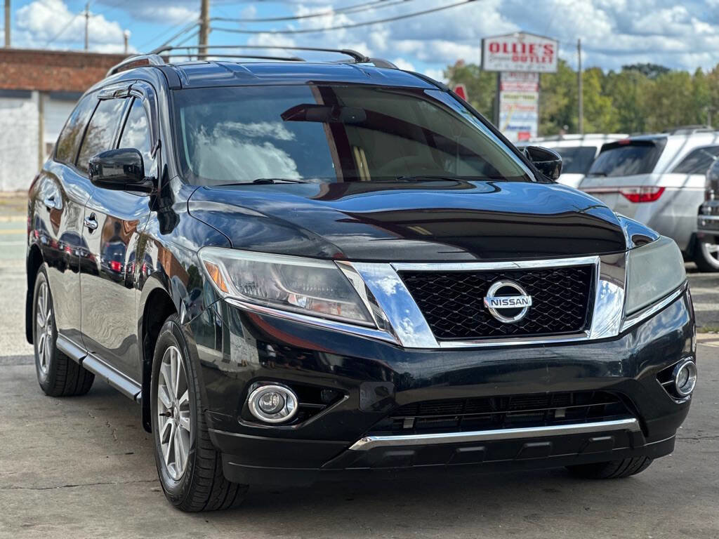 Used 2016 Nissan Pathfinder SV w/ Trailer Tow Package