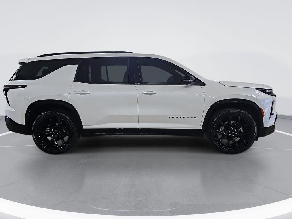 Certified 2024 Chevrolet Traverse RS w/ LPO, Floor Liner Package AWD/4WD image 2