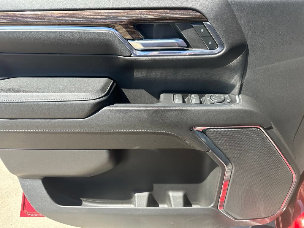 Certified 2024 GMC Sierra 1500 Elevation w/ LPO, Elevation Black Package AWD/4WD image 16
