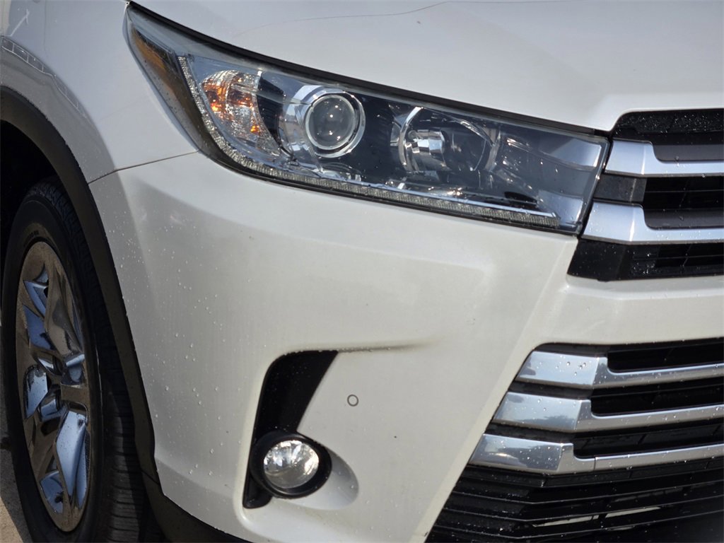 Used 2018 Toyota Highlander Limited Platinum image 9