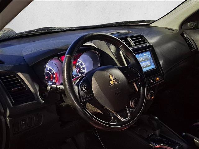 Used 2020 Mitsubishi Outlander Sport SE FWD image 7