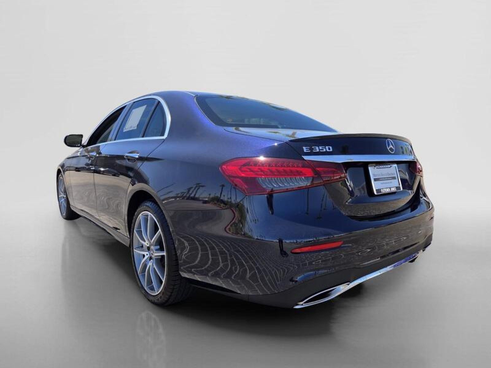 Certified 2022 Mercedes-Benz E 350 Sedan image 3